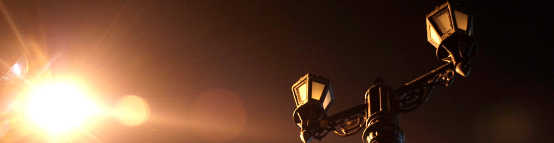 Website-Header-14 streetlamp